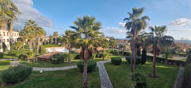 Trilocale vacanze arredato per una famiglia al mare